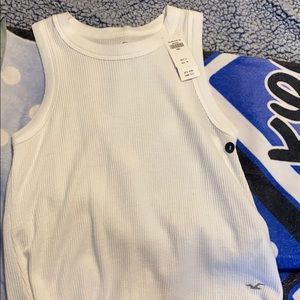 white hollister tank top never worn